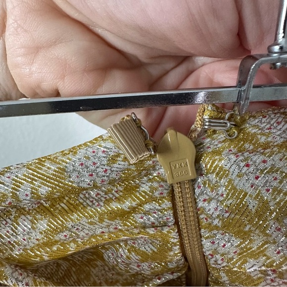 Alexis Joya Pleated Strapless Gown Maxi Dress
Metallic Gold Lame Rare SZ S - Picture 9 of 9